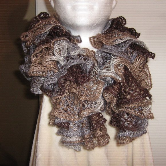 Ladies Scarves Set of 3 $5.00 AS AN ADD ON - Picture 3 of 6